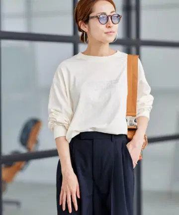 FRAMeWORK 프레임워크 그라데이션 로고 롱 T