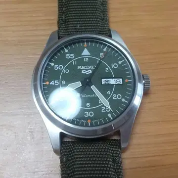 손목시계 SEIKO 5SPORTS 자동 감기