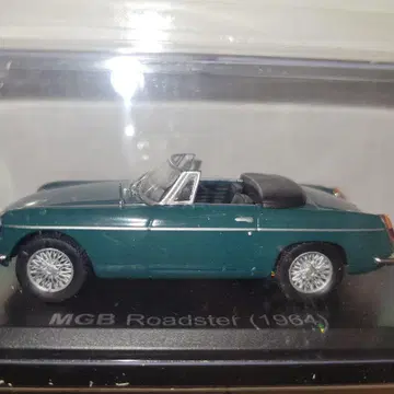 아셰트 일본산 명차 컬렉션 MGB 1/43