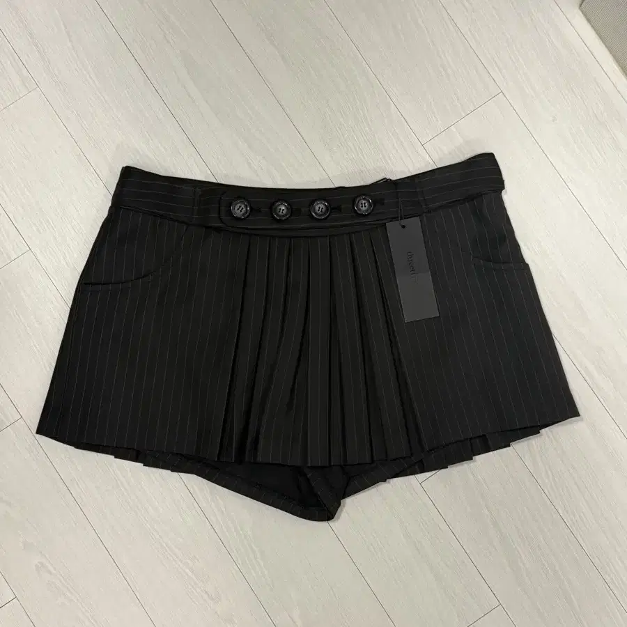 【threetimes】25ss Pretzel skirt Threetimes Pretzel skirt (2color) – CHUUI_Collection