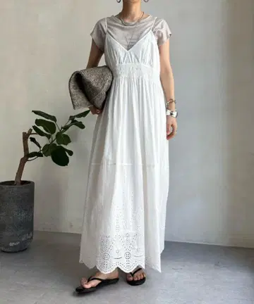 새상품급 doudou 레이스 절개 티어드 원피스 코튼 화이트 화이트