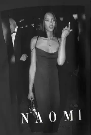 나오미 캠벨 티셔츠 Naomi Campbell 모델 케이트 모스