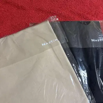 낮잠 시간 naps. Nissy 니시지마 타카히로 티셔츠 블랙 베이지