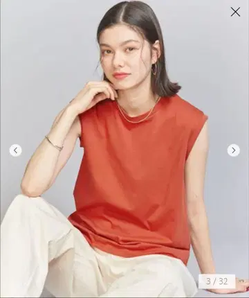 클리어 하이 게이지 코튼 블렌드 슬리브리스 티셔츠