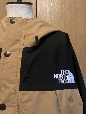 THE NORTH FACE 마운틴 라이트 자켓 베이지