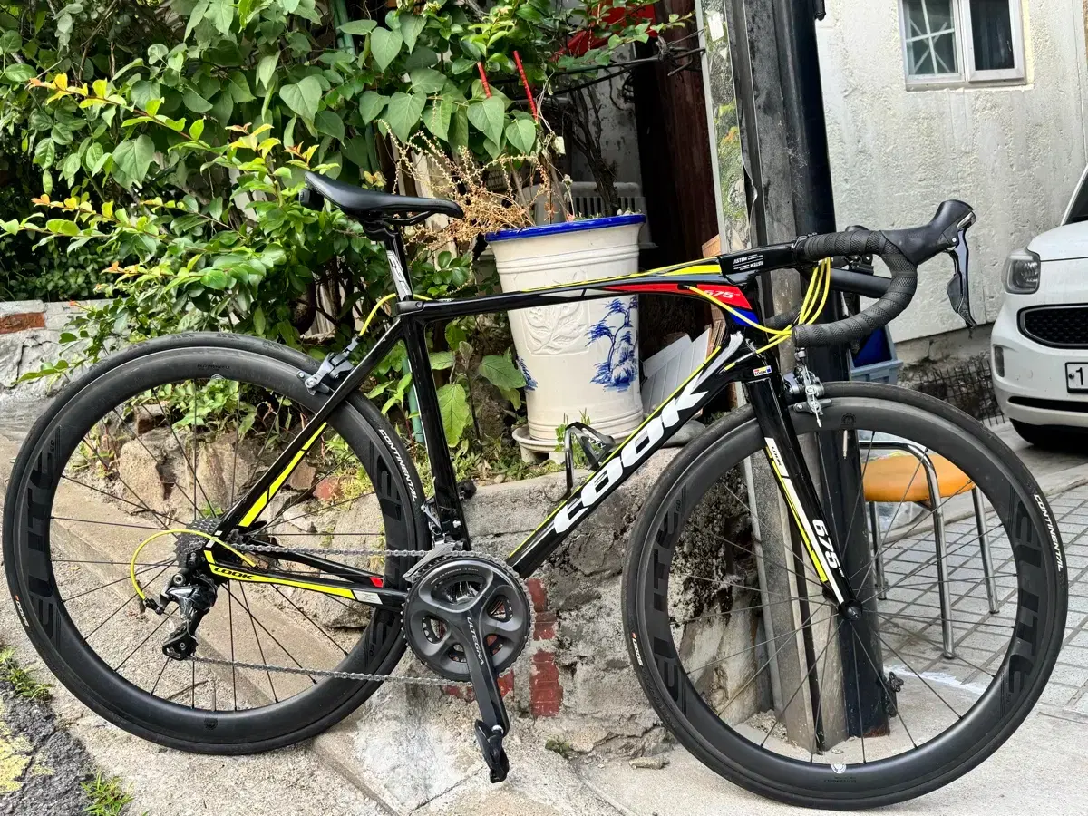 LOOK look Look 675 Light Ultegra Carbon Road Bike on Bunjang