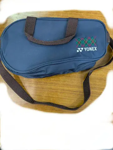 요넥스 네이비 블루 아가일 자수 숄더백 라켓형
