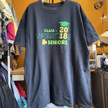 미국 빈티지 의류 Gildan Class of 2018 티셔츠 XL