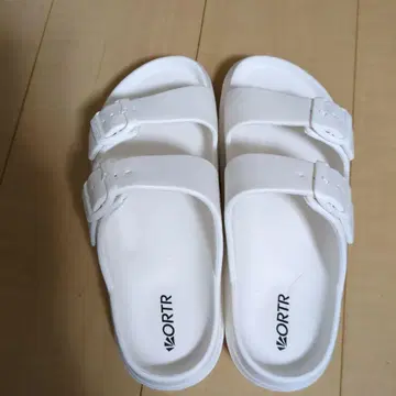 ORTR 화이트 비치 샌들