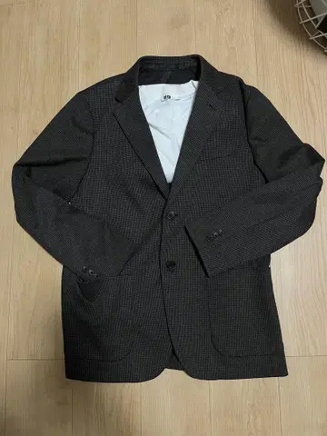 유니클로 테일러드 자켓