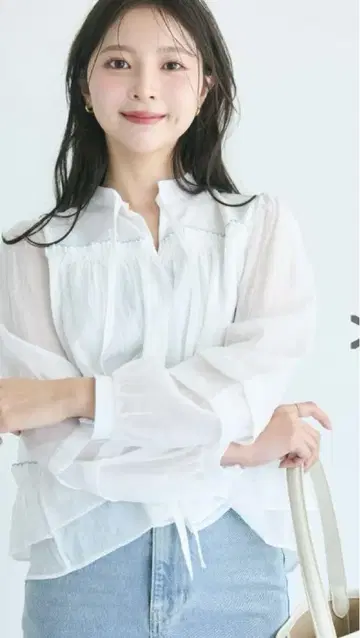 시어 티어드 블라우스 화이트