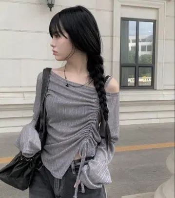 원숄더 개더 리본 긴팔 티셔츠 anyonemore