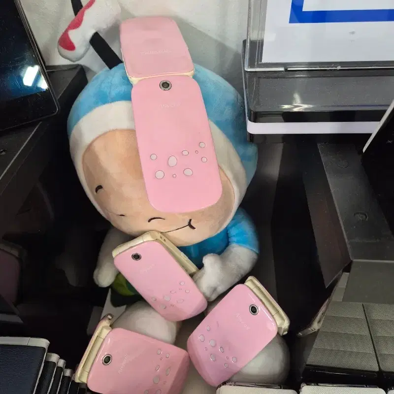 삼성 조약돌폰 폴더폰 A급 공신폰 단순통화 문자만 가능 새것갔은 제품