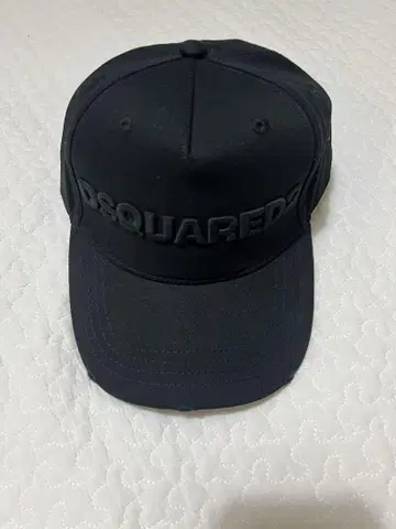 미사용 새상품 디스퀘어드 DSQUARED2 여성용 블랙 컬러 캡