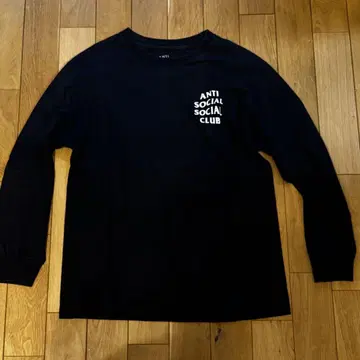 사이즈 M ANTI SOCIAL SOCIAL CLUB