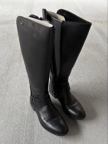 Clarks 블랙 롱 부츠 고어텍스 사양