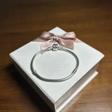 판도라 PANDORA 팔찌 스테디셀러