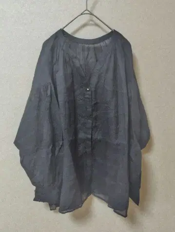 콜라주 개럴개런트 시어 라미 2WAY 개더 블라우스 블랙