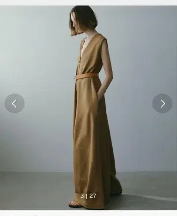 미사용 새상품 ETRETOKYO 프론트 버튼 니트 올인원 CAMEL