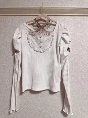 NOEMIE 상의