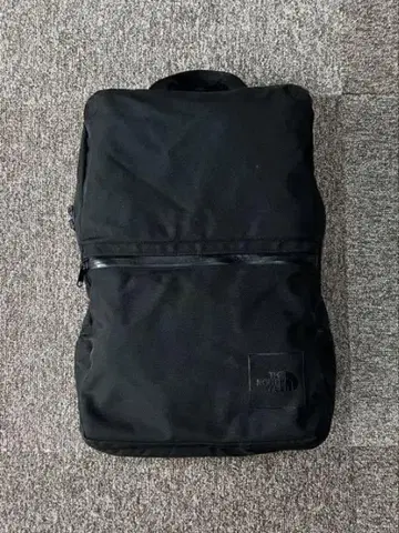 THE NORTH FACE 블랙 백팩