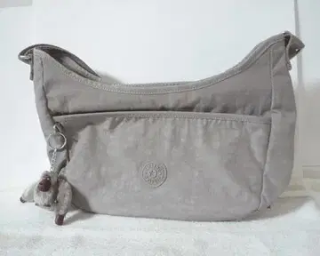 신상품 미사용 키플링 KIPLING 나일론 사선 숄더백