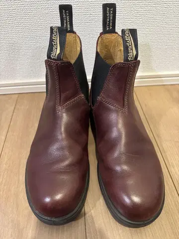 Blundstone 버건디 사이드 고어 부츠 프리미엄 모델