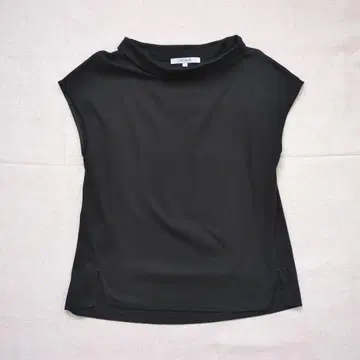 UNTITLED 모크넥 프렌치 슬리브 티셔츠 면 100 블랙