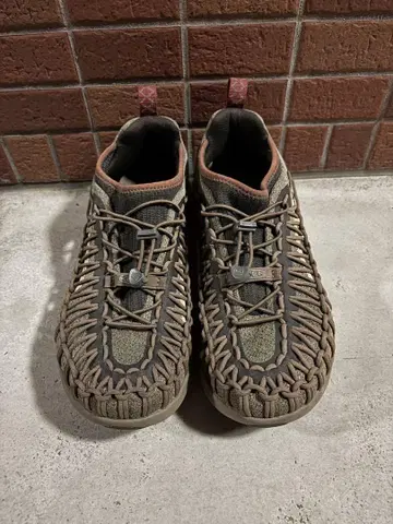 keen 샌들 베이지