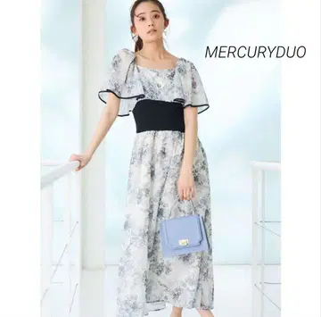 MERCURYDUO 플라워 파이핑 허리 리브 원피스