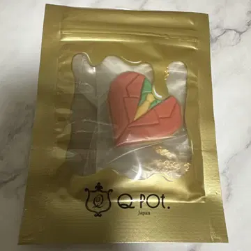 Q-pot. 세일러문 하트풀 슈가 쿠키 목걸이 호시노