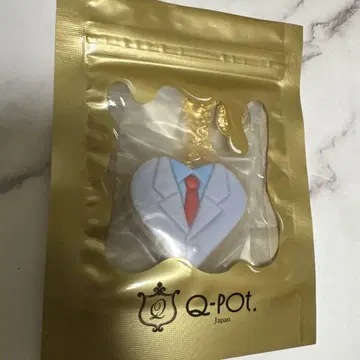 Q-pot. 세일러문 하트풀 슈가 쿠키 목걸이 야천