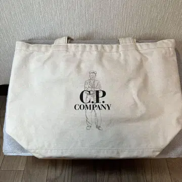 C.P. COMPANY 베이지 토트백