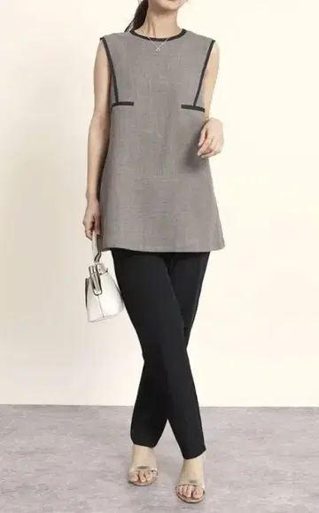 YAMADAYA FENNEL A 라인 튜닉 베스트 모카