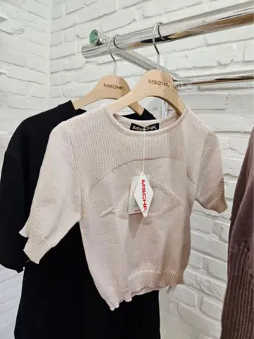 미스치프 로마스 니트 톱