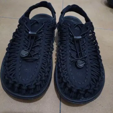 KEEN UNEEK 샌들 26cm 블랙