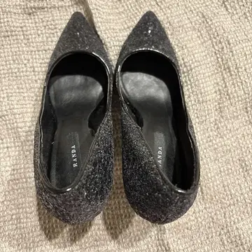 RANDA 블랙 글리터 하이힐 22.5cm