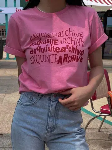 핑크 티셔츠