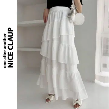 새상품 NICE CLAUP 프릴 티어드 스커트