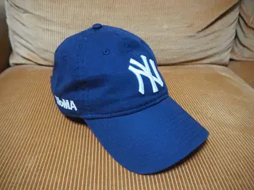 NY 양키스 캡 MoMA 에디션