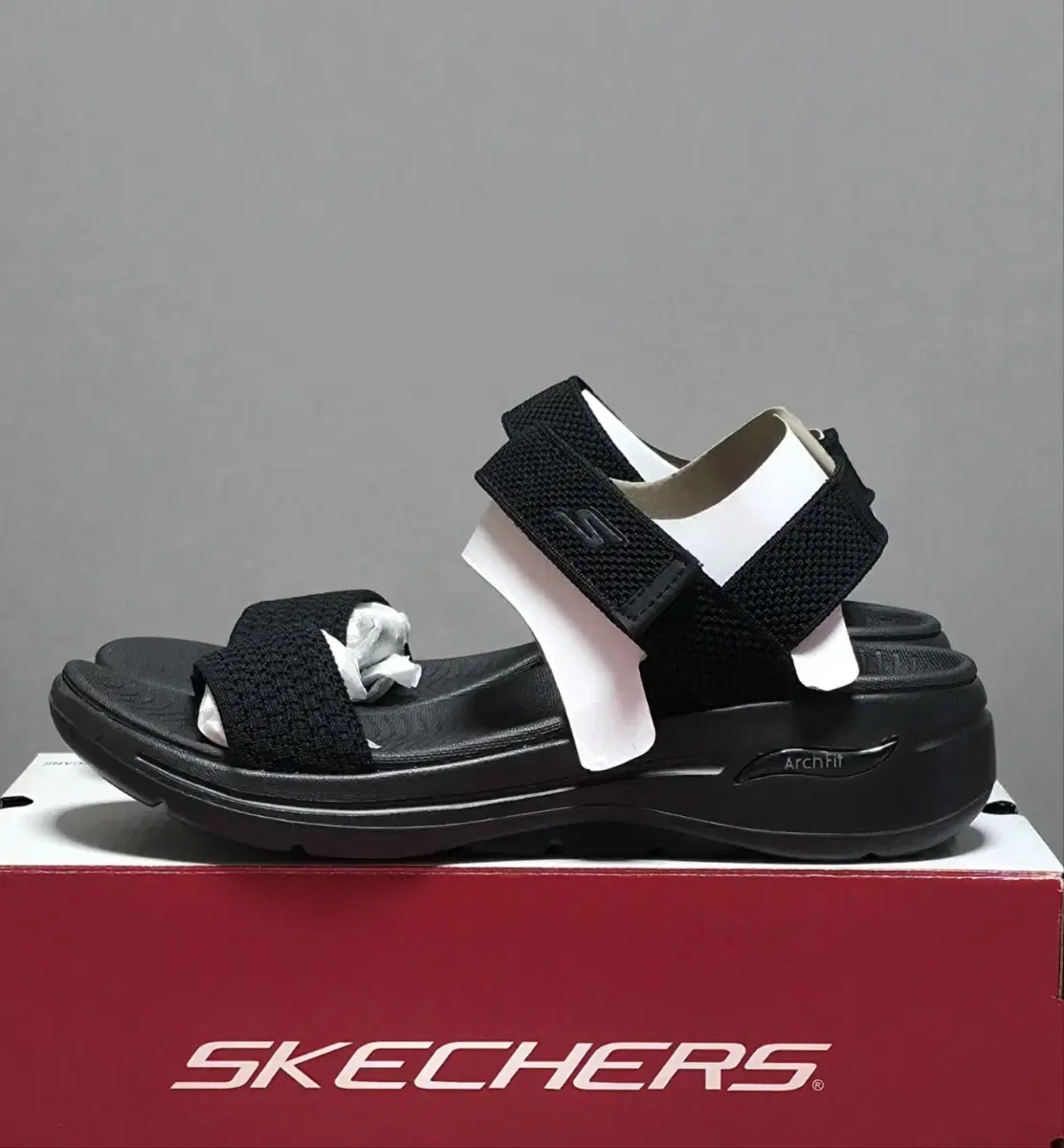 Skechers GOwalk Arch Fit Sandals [New]