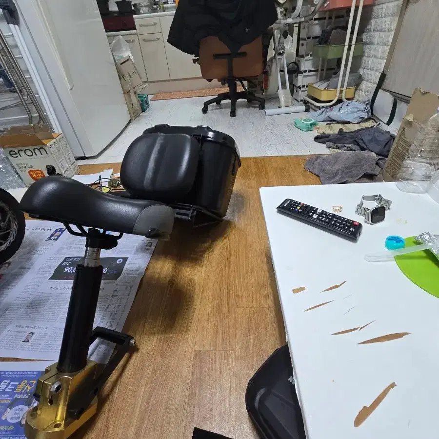 듀얼트론 썬더2 등받이 안장 팝니다