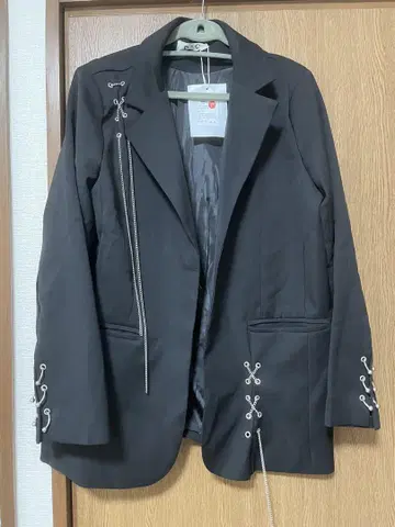 블랙 테일러드 자켓 레이스업