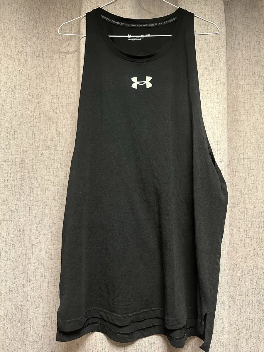 (XL) Under Armour UA Zone Tank Top (Sleeveless) Black