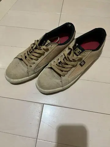DC 베이지 스웨이드 스니커즈 27cm