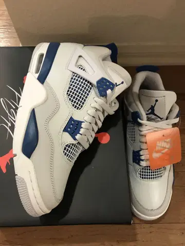 [로스앤젤레스 현지 구매 상품] Air Jordan 4 Retro