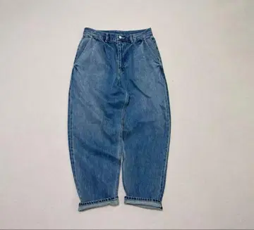 그라프페이퍼 셀비지 데님 투턱 팬츠