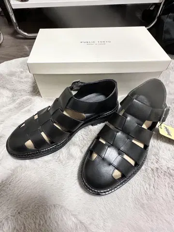 그루카 가죽 샌들