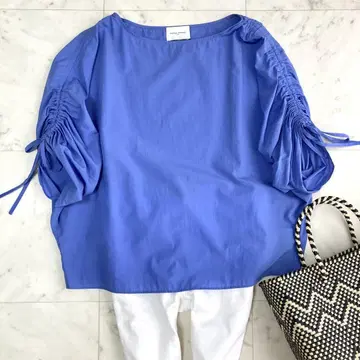 새상품급 UNITED ARROWS 드로스트 개더 슬리브 블라우스 블루