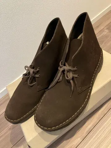 Clarks 처카 부츠 브라운